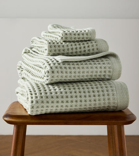 Spotlight Image Card