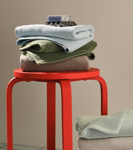 Spotlight Image Card